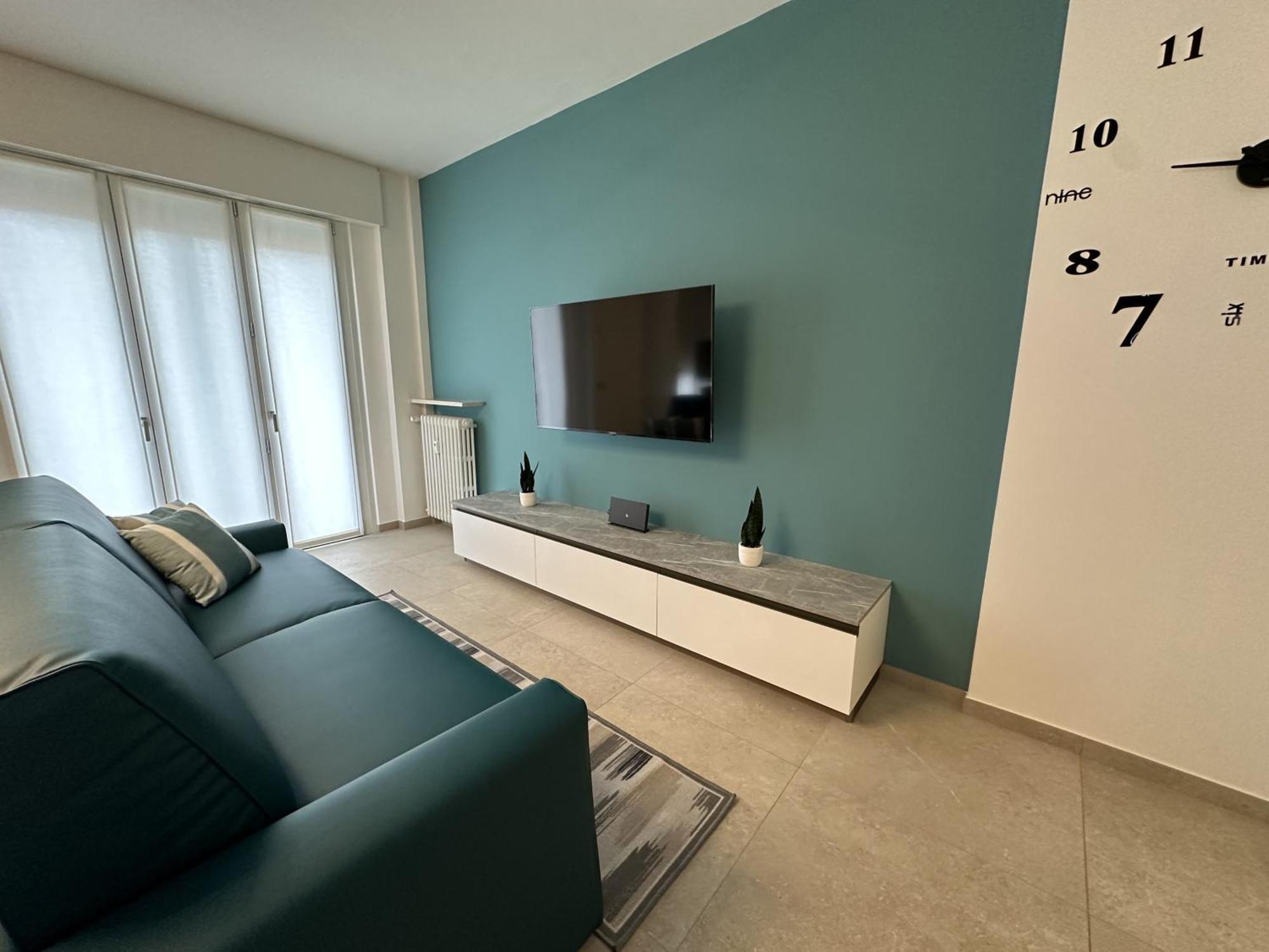 Appartamento Deluxe Fronte Ospedale Леняго Екстериор снимка